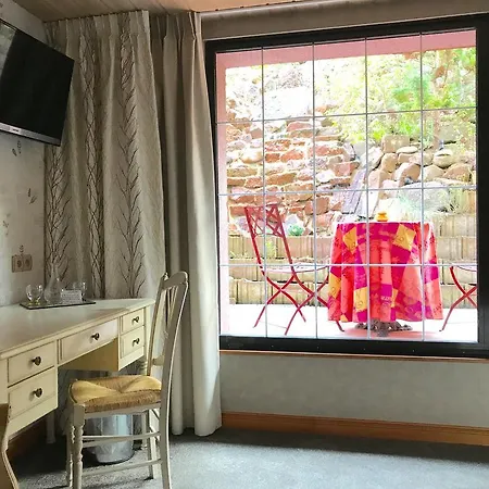 La Romance Bed & Breakfast