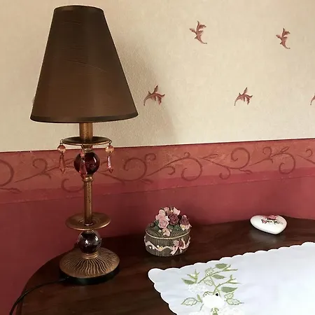 La Romance Bed & Breakfast *
